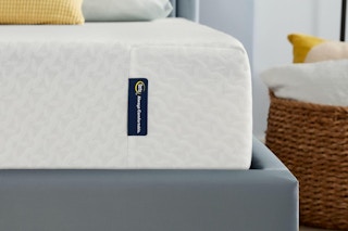 B09QT5XR8K Serta 8 inch queen mattress