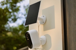 arlo cameras and solar panels