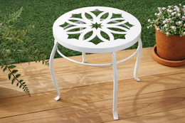 Walmart Mainstays metal plant stand