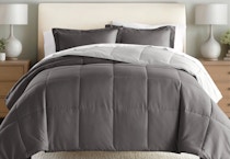 Linens & Hutch Comforter Set