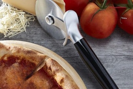 KitchenAid Pizza Cutter, $6 on Amazon (Reg. $15) card image