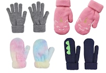 4 Northeast Outfitters Kids' Mittens