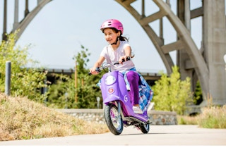 walmart razor euro style electric scooter b 2022 1670073218 1670073218