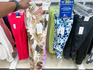 old navy active leggings in store image 2021 3