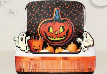 pumpking and ghost trunk or treat set