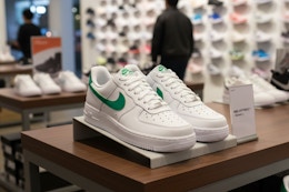 Foot Locker Women's Nike Air Force 1 '07