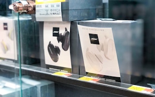 walmart-bose-noise-canceling-earbuds-2021