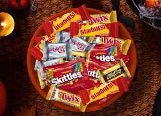a bowl of fun-sized Halloween candy