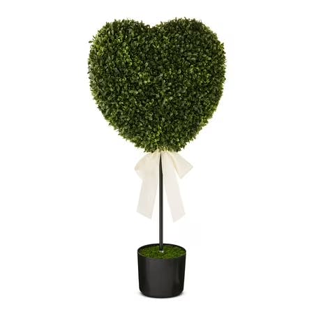 Boxwood Heart Topiary