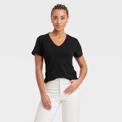 Universal Thread Women's V-neck Tee