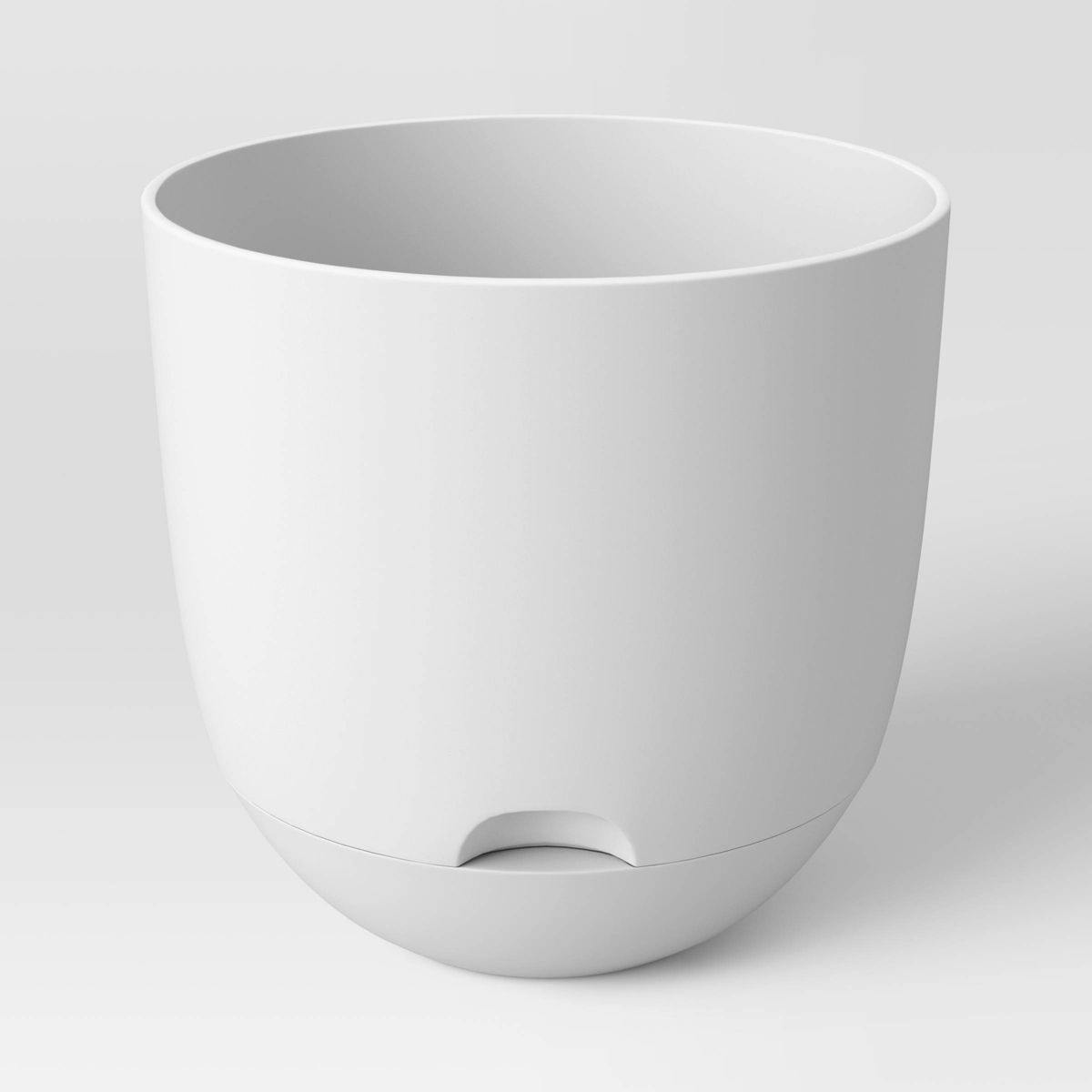 $4.00 Self-Watering Plastic Indoor Outdoor Planter Pot at Target (87% off)