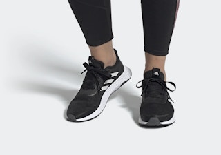 adidas-womens-shoes-112521a.