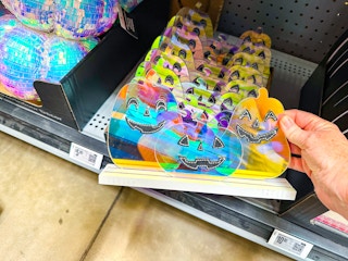 walmart-halloween-dollar-spot-kcl-8