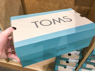 toms orb shoes box 2 1683822863 1683822863