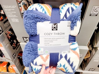 sams-club-members-mark-cozy-throw-1
