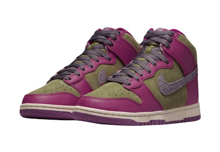 Nike Women’s Dunk Shoes