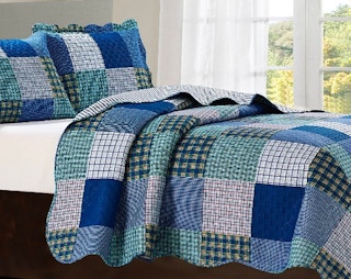 zulily-blue-and-green-quilt-set-oct-2022