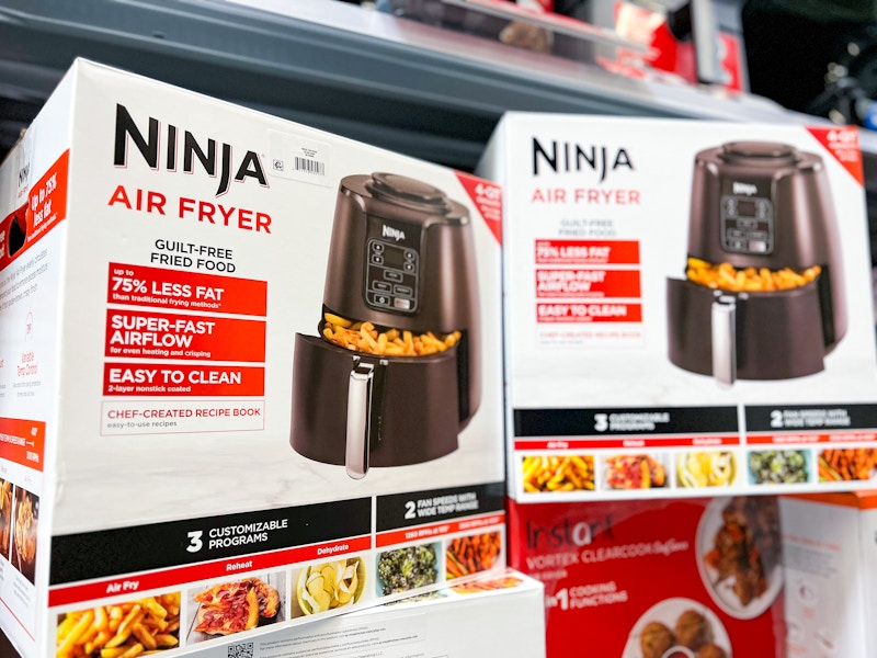ninja-air-fryer on walmart shelf