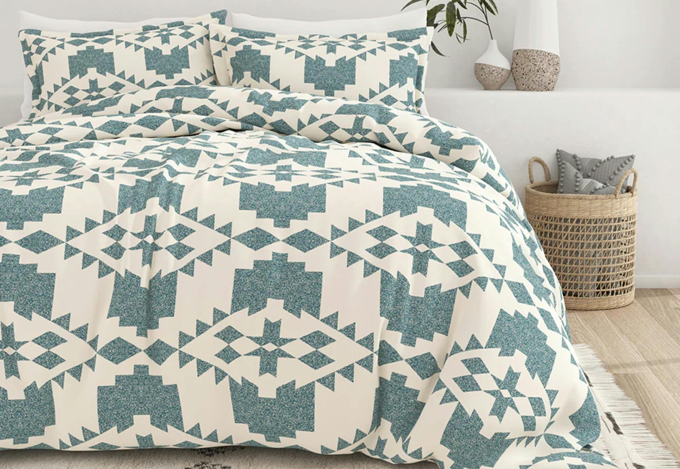 Linens & Hutch 3-Piece Duvet Cover Set