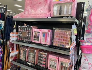 cvs wet and wild gift set stand 110721 1636315052 1636315052