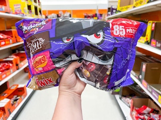 mars halloween candy target 2022 05 1666370324 1666370324
