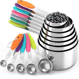Nesting Measuring Cups and Spoons Set
