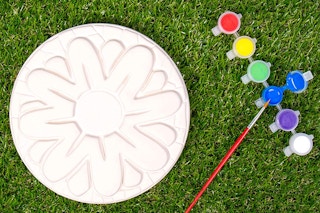 stepping-stone-featured-amazon-092021