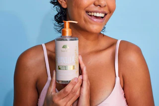 hand pumping the tree hut hand wash