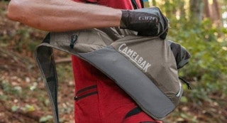 amazon camelbak hydraytion packjpg 1679423550 1679423550