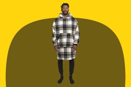 Men’s Oversized Wearable Blanket, $17 on Clearance at Walmart card image