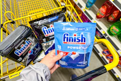 finish dishwasher tabs in yellow shopping cart