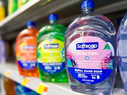 softsoap-refills on walmart shelf