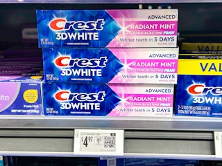 crest-3d-white-toothpaste-walmart-kcl-1