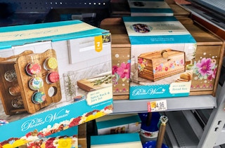 walmart the pioneer woman 2022 1664802941 1664802941