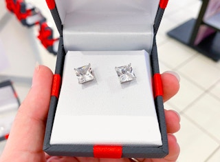 until-gone-diamond-earrings-2022-11
