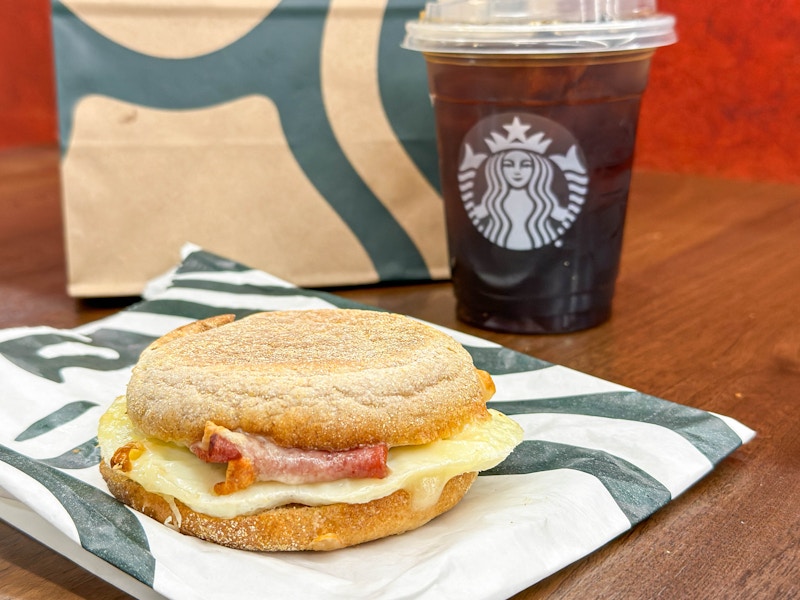 starbucks-pairing-egg-sandwich-iced-coffee-tall-kcl-6