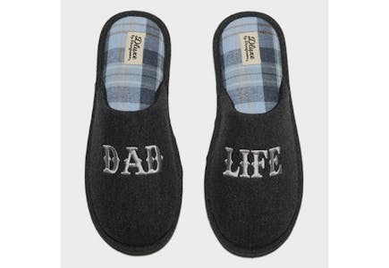 Dluxe by Dearfoams Men's "Dad Life" Slippers