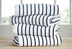 linens & hutch towels