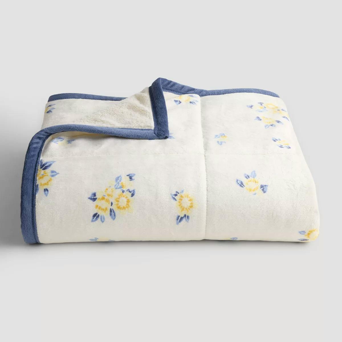 Cuddl Duds Throw Blanket