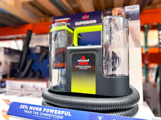 bissell little green cleaner display