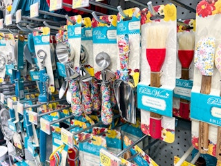 aisle shot of utensils
