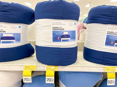 Room Essentials Comforter