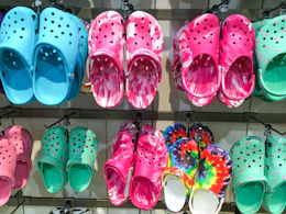 Crocs-wall-feature-2021-2