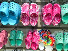 Crocs-wall-feature-2021-2