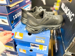 costco-clearance-skechers-sneakers
