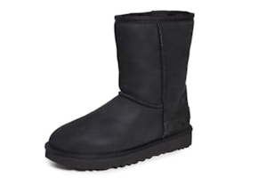 Ugg Women's Classic Short Boots