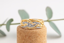 Natural Diamond Swirl Ring