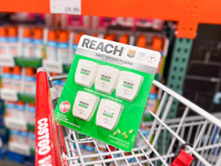 costco-reach-floss-