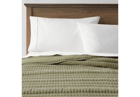 Threshold Lofty Velvet Quilt