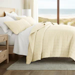 Linens & Hutch Comforter Set